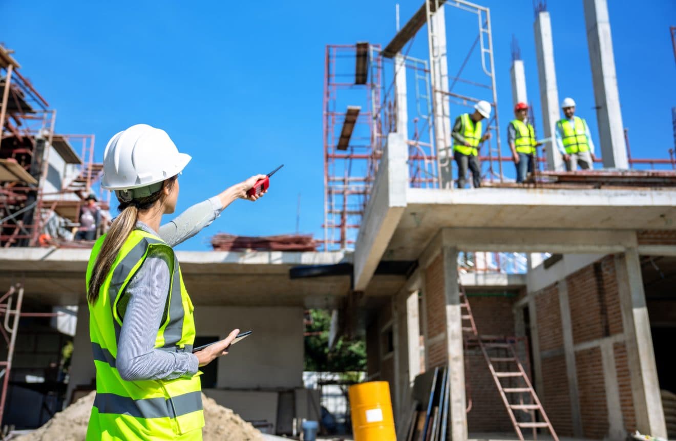 Construction project management services at ADKONS, including planning, supervision, cost management, and compliance monitoring.